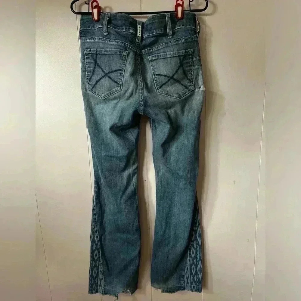 Ariat Cowgirl Distressed Jeans Womens Sz 29s Well Loved See Pics - Picture 5 of 10